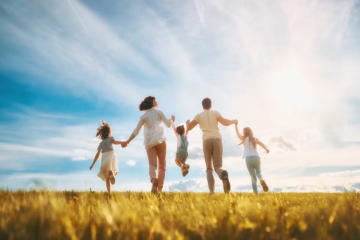 Family Visa Renewal -Below18 Years